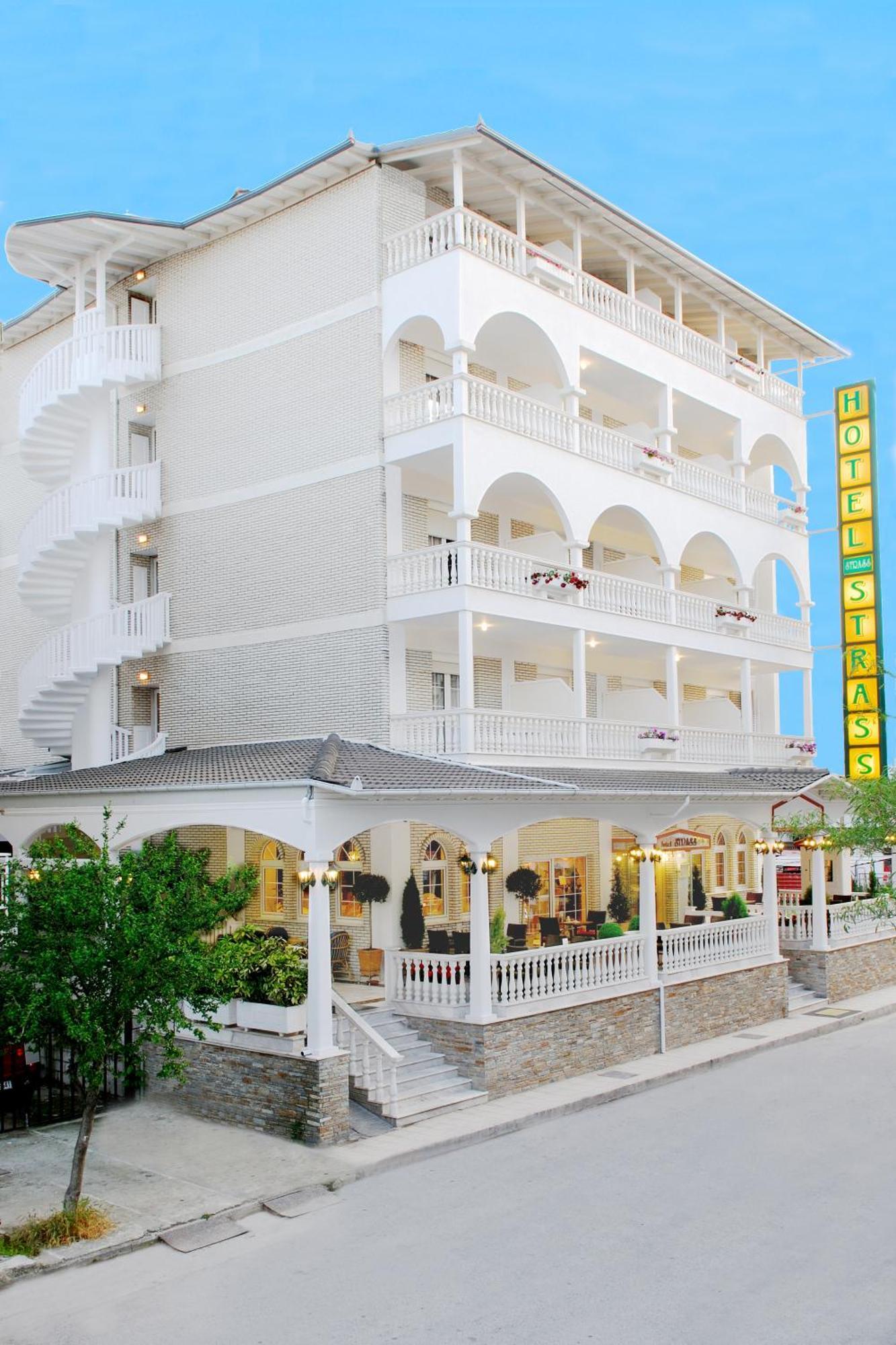 Hotel Strass Paralía Eksteriør bilde