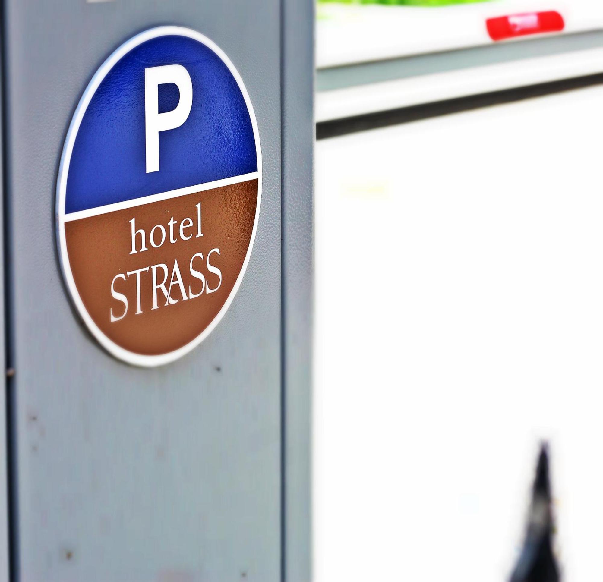 Hotel Strass Paralía Eksteriør bilde